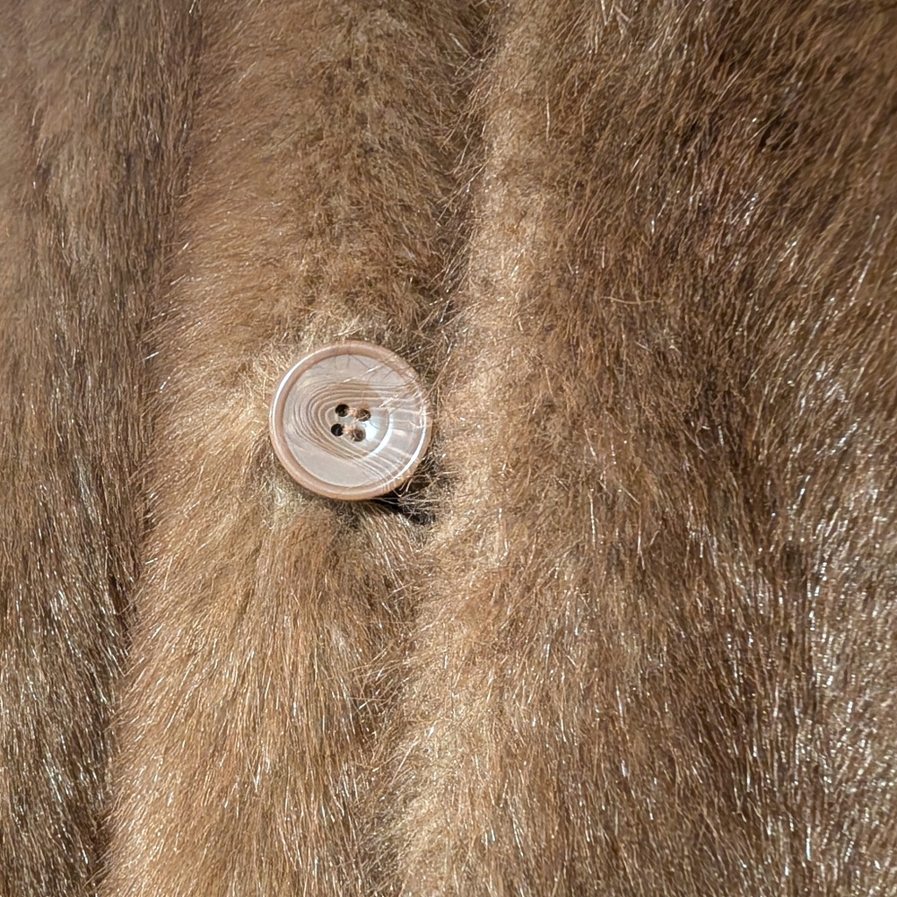 Luxurious Faux Fur Coat in Brown - Picture 2 of 4